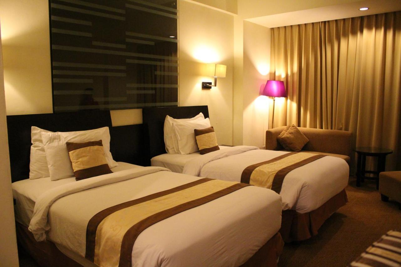 Swiss-Belhotel Silae Palu Dış mekan fotoğraf