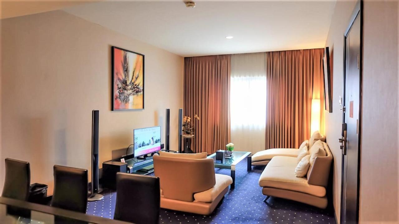 Swiss-Belhotel Silae Palu Dış mekan fotoğraf