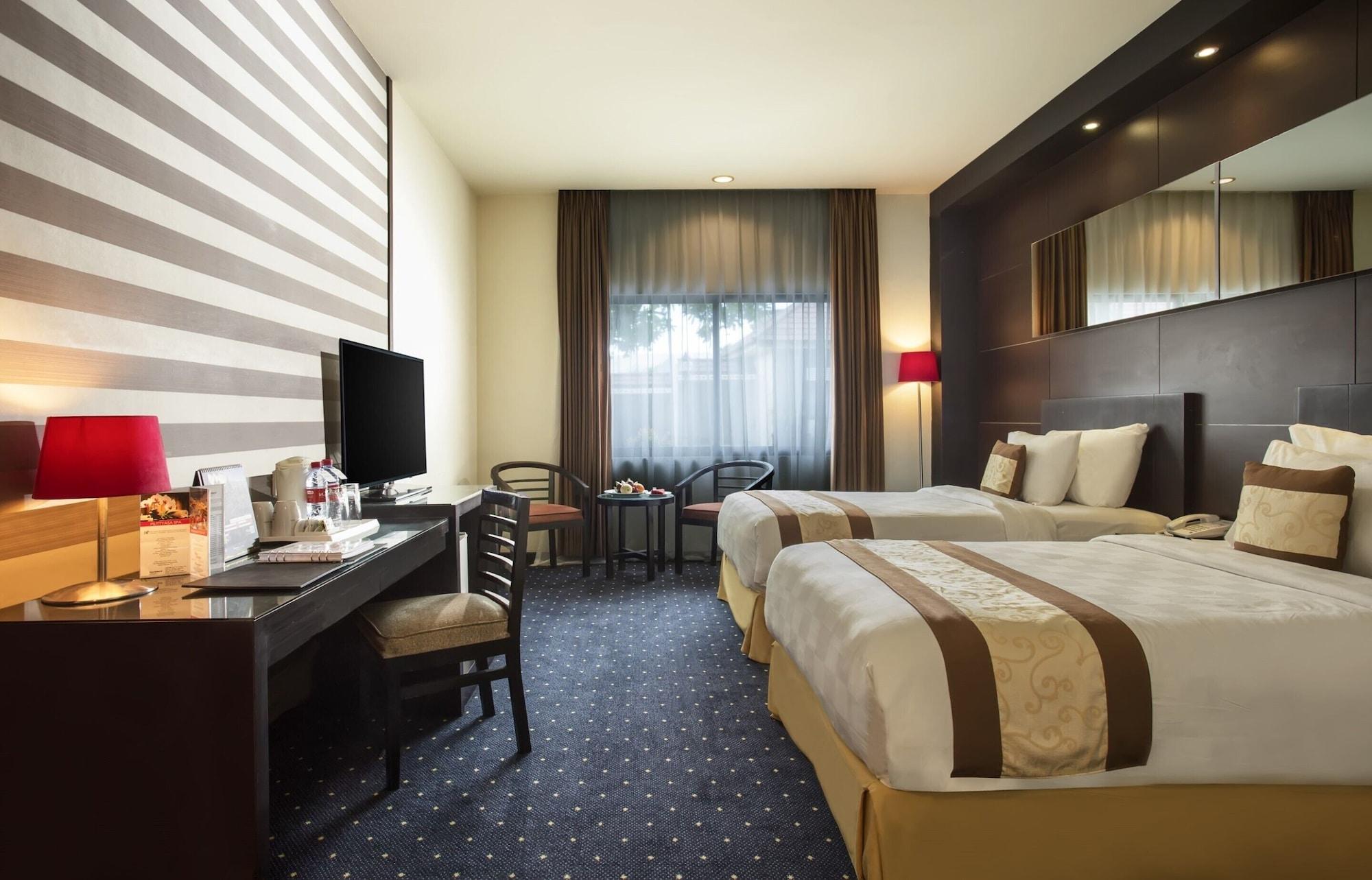 Swiss-Belhotel Silae Palu Dış mekan fotoğraf