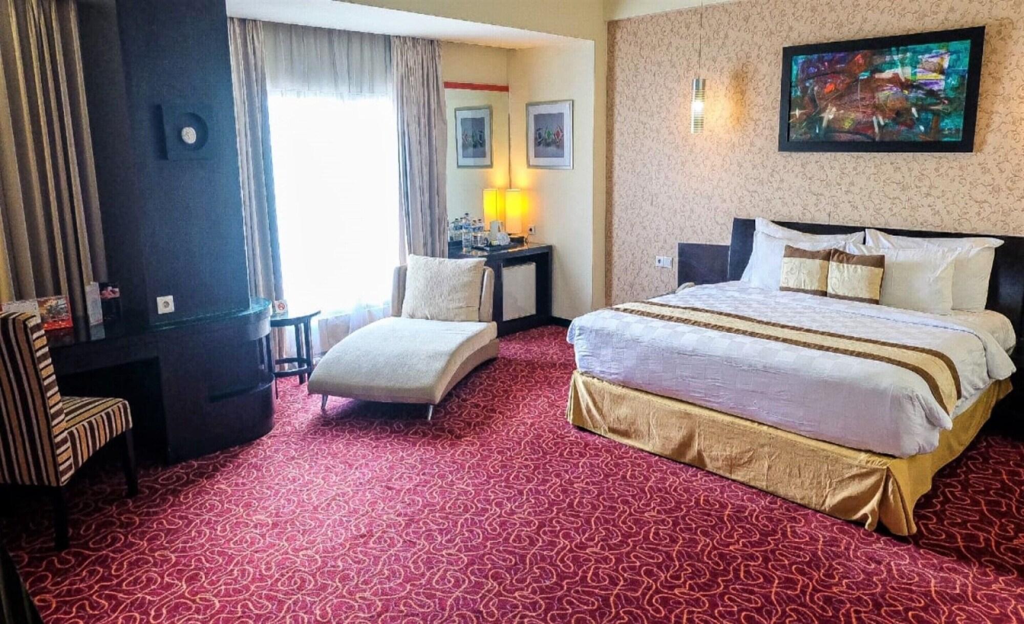 Swiss-Belhotel Silae Palu Dış mekan fotoğraf
