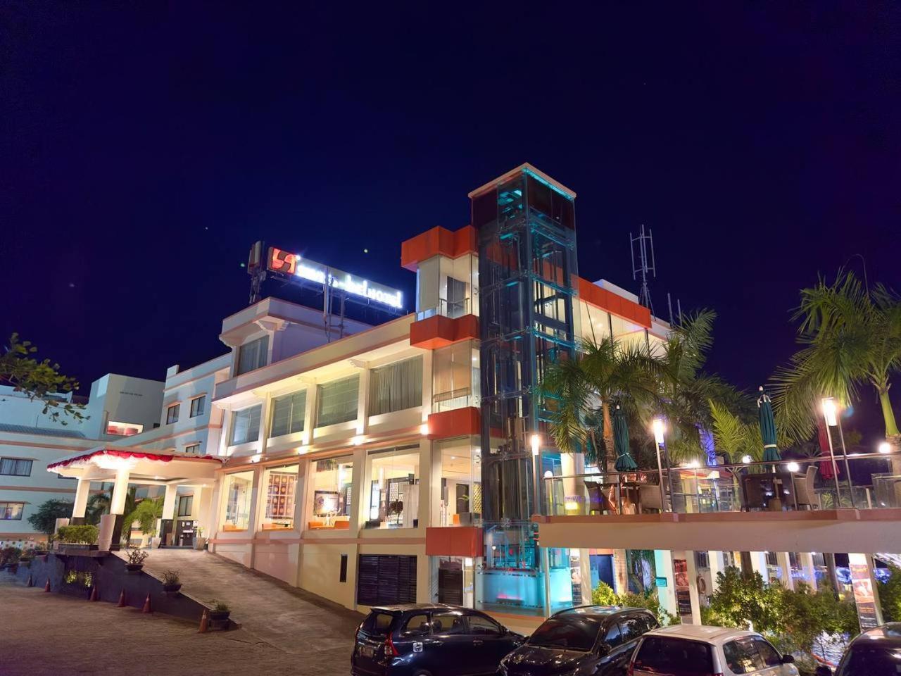 Swiss-Belhotel Silae Palu Dış mekan fotoğraf