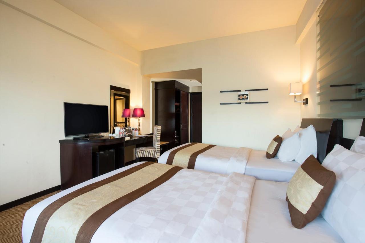 Swiss-Belhotel Silae Palu Dış mekan fotoğraf